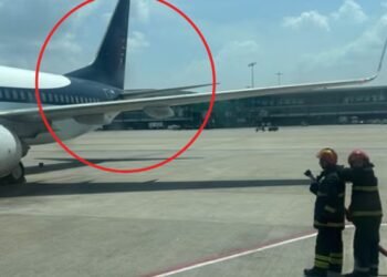 SpiceJet Q400 plane's wheel falls off on runway during take-off;