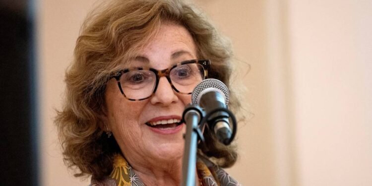 Eva Ludvig, president of TALQ, previously known as the Quebec Community Groups Network, says Montreal’s current rules suggest that “English is not welcome in public spaces. That’s not true Read more at: https://www.montrealgazette.com/news/local-politics/mtl-mayor-race/article1163500.html#storylink=cpy