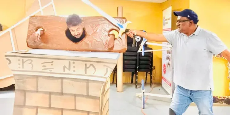 ലോകറെക്കോഡ് ലക്ഷ്യമിട്ട് കനേഡിയൻ മലയാളികളുടെ 'ഇറ്റേണിറ്റി' നാടകം; സെപ്റ്റംബർ 13-ന് അരങ്ങിലേക്ക് 1 Eternitydrama