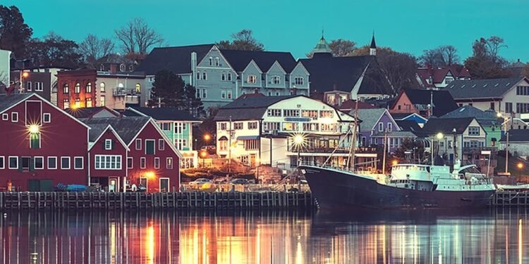 സിനിമയുടെ മായാലോകം തീർത്ത് ലുനെൻബർഗ്; ഡോക്യുമെന്ററി ഫെസ്റ്റിവലിന് തിരിതെളിഞ്ഞു