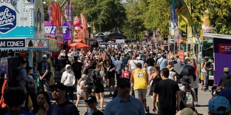 നിർമ്മാണം, വിലക്കയറ്റം: PNE മേളയിലെ ജനക്കൂട്ടം കുറഞ്ഞു, കാരണം വിശദീകരിച്ച് അധികൃതർ 1 നിർമ്മാണം, വിലക്കയറ്റം: PNE മേളയിലെ ജനക്കൂട്ടം കുറഞ്ഞു, കാരണം വിശദീകരിച്ച് അധികൃതർ