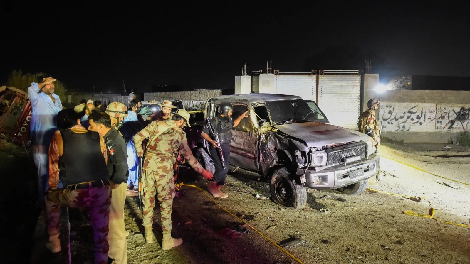 പാക് രാഷ്ട്രീയ റാലിയില്‍ കൂട്ടക്കുരുതി; 11 മരണം; ചാവേര്‍ ആക്രമണമെന്ന് സൂചന