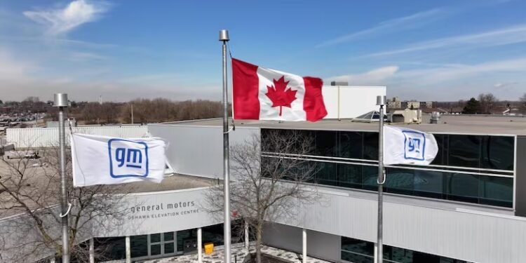 ജി.എം. ഷിഫ്റ്റ് വെട്ടിക്കുറച്ചു: ഓഷാവയിലെ 250 തൊഴിലാളികൾക്ക് ജോലി നഷ്ടപ്പെടും, ആശങ്കയിൽ ആയിരങ്ങൾ