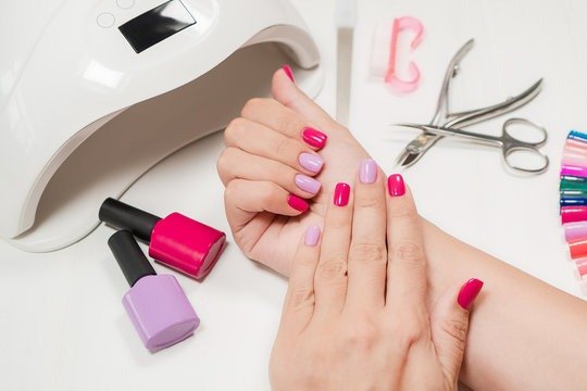 സൗന്ദര്യത്തിന് പിന്നിലെ അപകടം! യൂറോപ്പ് നിരോധിച്ചു, പക്ഷേ കാനഡയിൽ നിയമപരം; കാരണം ഇതാണ്