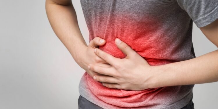 ഭക്ഷണം കഴിച്ച ശേഷം വയറുവേദനയാണോ? പരിഹാരം വീട്ടിലുണ്ട്!