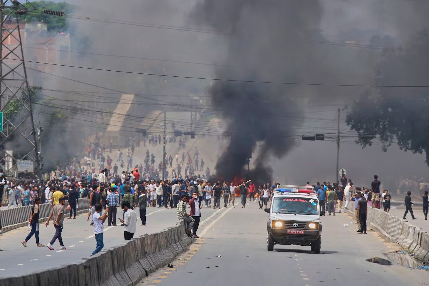 കനേഡിയൻ പൗരന്മാർക്ക് ജാഗ്രതാ നിർദ്ദേശം; നേപ്പാളിൽ സംഘർഷം രൂക്ഷമാകുന്നു!