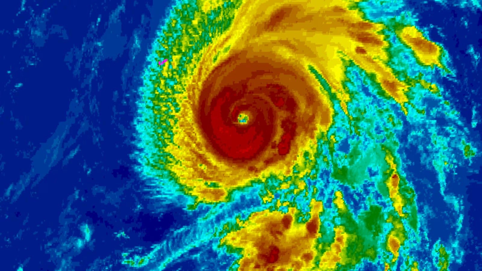 അറ്റ്‌ലാന്റിക്കിനെ വിഴുങ്ങി കാറ്റഗറി 3 ഗബ്രിയേൽ; കരയ്ക്ക് ഭീഷണിയാകില്ല