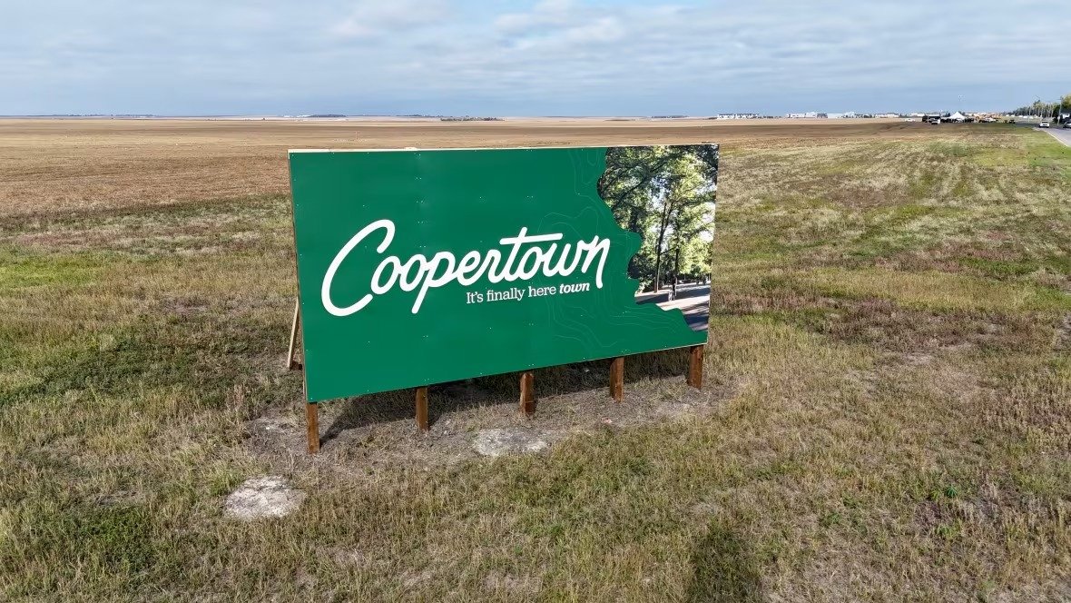 പുതിയ റെജീന നഗരം, വിദ്യാഭ്യാസ സൗകര്യങ്ങൾ പാതിവഴിയിൽ; രക്ഷിതാക്കൾ പ്രതിഷേധത്തിൽ