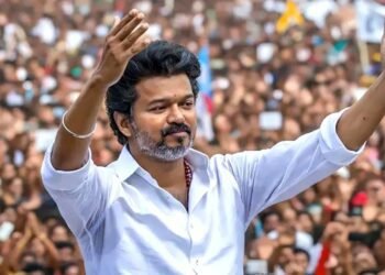 കരൂർ റാലി ദുരന്തം; മരണം 40 ആയി; 20 ലക്ഷം വാഗ്ദാനം ചെയ്ത് വിജയ്, സ്റ്റാലിൻ 10 ലക്ഷം!