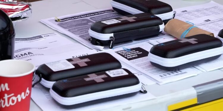 മരണങ്ങളെ തടയാൻ ഡോക്ടർമാർ ഇറങ്ങി; വാങ്കൂവർ ഐലൻഡ് ആശുപത്രികളിൽ താത്കാലിക പ്രതിരോധ സൈറ്റുകൾ