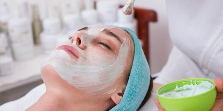 അടുക്കളയിലെ ഈ നാലു വസ്തുക്കൾ മതി നിങ്ങളുടെ മുഖത്തിന് ദോഷം ചെയ്യാൻ: മുന്നറിയിപ്പുമായി വിദഗ്ദ്ധർ 1 face