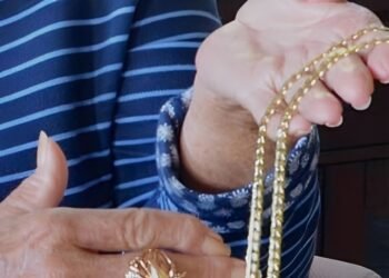 GOLD CHAIN
