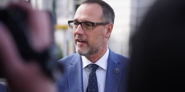 Minister Jean-François