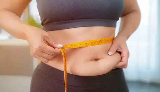 'അത്ഭുതമല്ല, അച്ചടക്കം': എട്ട് മാസം കൊണ്ട് യുവതി കുറച്ചത് 31 കിലോ!; കാരണം വെളിപ്പെടുത്തി ഡോക്ടർ 1 Bengaluru woman loses 31 kilos in just 8 months.