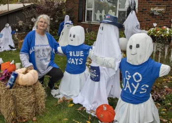 blue-jays-halloween-costumes