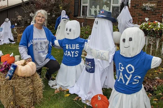 blue-jays-halloween-costumes