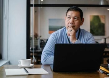 കമ്പനി ട്രാൻസ്ഫർ നിയമങ്ങൾ കർശനമാക്കി കാനഡ; വിദേശ ജീവനക്കാരെ കൊണ്ടുവരാൻ ഇനി കൂടുതൽ വെല്ലുവിളി; പ്രധാന മാറ്റങ്ങൾ ഇങ്ങനെ 1 Canada tightens company transfer rules