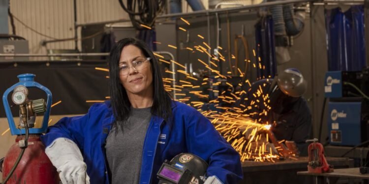 വിദഗ്ദ്ധ തൊഴിലാളികൾക്ക് വൻ ആശ്വാസം: സർട്ടിഫിക്കേഷൻ പുതുക്കൽ നിർത്തലാക്കി നോവ സ്കോഷ്യ