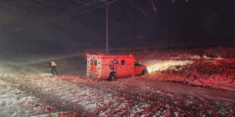 മഞ്ഞിൽ പൂണ്ട് സാസ്കച്ചെവൻ; കനത്ത കൊടുങ്കാറ്റിൽ കിഴക്കൻ മേഖലയിൽ വൈദ്യുതി നിലച്ചു 1 മഞ്ഞിൽ പൂണ്ട് സാസ്കച്ചെവൻ; കനത്ത കൊടുങ്കാറ്റിൽ കിഴക്കൻ മേഖലയിൽ വൈദ്യുതി നിലച്ചു