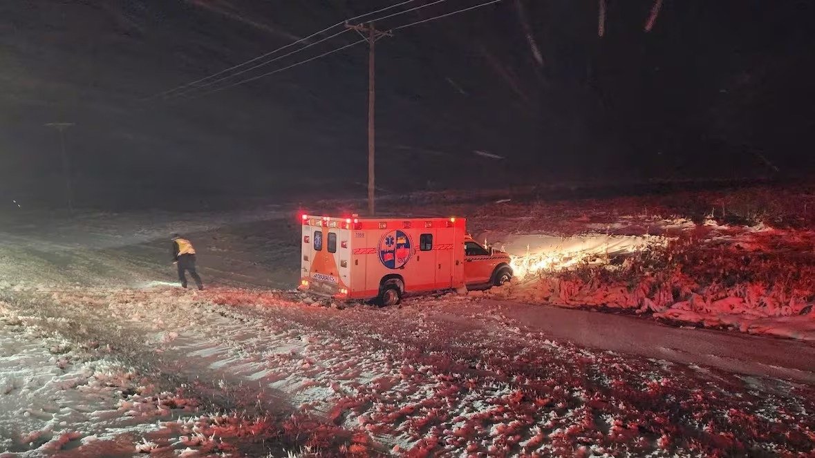 മഞ്ഞിൽ പൂണ്ട് സാസ്‌കച്ചെവൻ; കനത്ത കൊടുങ്കാറ്റിൽ കിഴക്കൻ മേഖലയിൽ വൈദ്യുതി നിലച്ചു