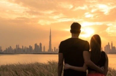 യുഎഇയിൽ കാൽനടയാത്രയ്ക്ക് കർശന നിയമങ്ങൾ; ‘അനുമതിയില്ലാത്ത നടപ്പിന്’ മലയാളി ദമ്പതികൾക്ക് പിഴ