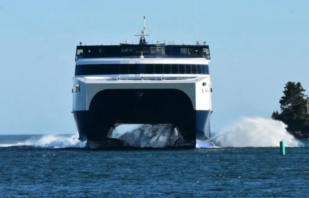 അമേരിക്കൻ യാത്ര കുറച്ച് കാനഡക്കാർ! CAT ഫെറി സർവീസിൽ യാത്രക്കാരുടെ എണ്ണത്തിൽ വൻ ഇടിവ്!