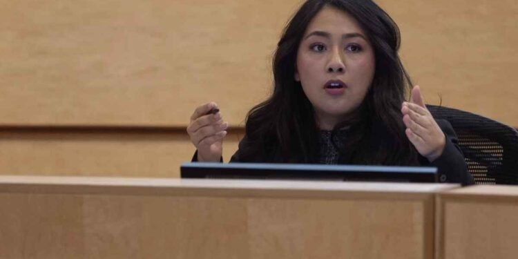 ഒക്ടോബർ 22 വരെ കാത്തിരിപ്പ്; റെജീനയുടെ സുരക്ഷാ നിയമത്തിന് അനിശ്ചിതത്വം 1 Councillor Victoria Flores