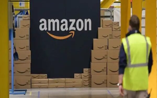 ജോലി തെറിക്കും: 30,000 പേർ പുറത്ത്! ടെക് ലോകത്തെ ഞെട്ടിച്ച് ആമസോണിന്റെ വൻ കൂട്ടപ്പിരിച്ചുവിടൽ
