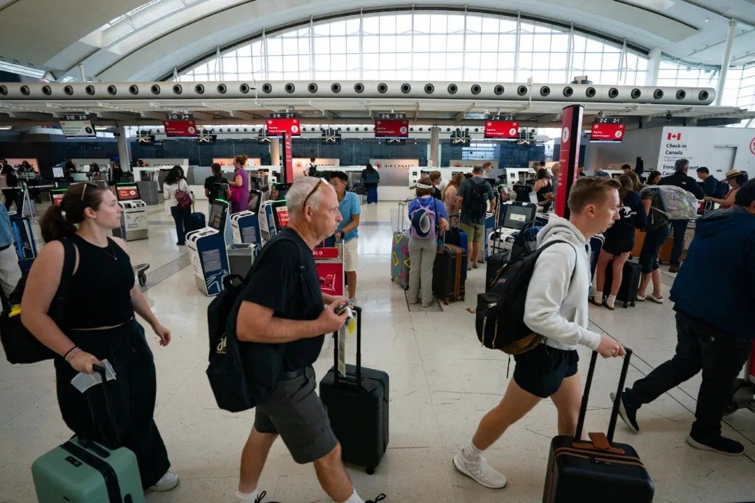 വിമാനത്താവളങ്ങളിൽ വീണ്ടും സാങ്കേതിക തകരാർ: CBSA കിയോസ്‌കുകൾ പ്രവർത്തനരഹിതം!