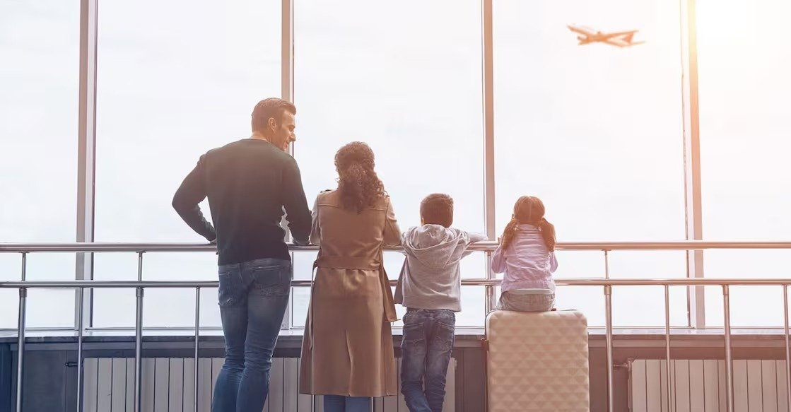 ഒമാൻ വിസ നിയമത്തിൽ വൻ അഴിച്ചുപണി: ഫാമിലി വിസ പുതുക്കൽ ഇനി എളുപ്പമല്ല! ഭാര്യയ്ക്കും കുട്ടികൾക്കും കൂടുതൽ ‘കടമ്പകൾ’