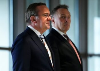 NATO സഖ്യം ശക്തമാക്കാൻ നീക്കം: പുതിയ അന്തർവാഹിനി കരാറിനായി, കാനഡയുടെ തീരുമാനം ഉടൻ