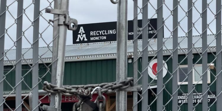 സ്ക്രാപ്പ് യാർഡ് ലൈസൻസ് പുതുക്കിയില്ല:NB സർക്കാരിനെതിരെ AIM കമ്പനി കോടതിയിൽ