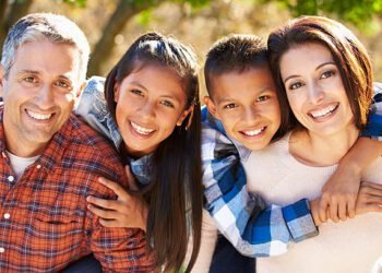 ഭാവി സുരക്ഷിതമാക്കാൻ, നിയമപരമായ കെണി ഒഴിവാക്കുക: കാനഡയിലെ മലയാളി കുടുംബങ്ങൾക്കുള്ള നിയമോപദേശങ്ങളും നിർദ്ദേശങ്ങളും 1 Pay attention to these legal matters to secure your Canadian life.