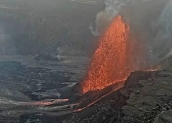 Lava spews out from Hawaii's Kilauea as volcano erupts again