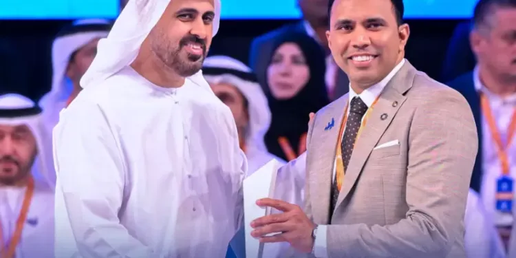 മലയാളികൾക്ക് അഭിമാന നിമിഷം: യുഎഇയുടെ മികച്ച വിദഗ്ദ്ധ തൊഴിലാളി പുരസ്കാരം കോഴിക്കോട് സ്വദേശിക്ക്: 1 UAE