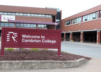 കാനഡ പഠനം: ഫെഡറൽ നിയമം വിനയായി!; കേംബ്രിയൻ കോളേജിൽ 6 കോഴ്സുകൾക്ക് താത്കാലിക വിലക്ക് ! 1 Cambrian College has again suspended admissions to six programs following a sharp drop in international student enrollment.