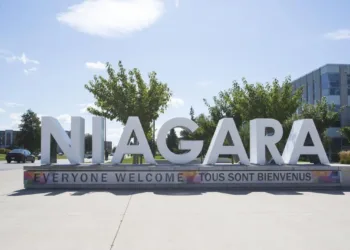 ദേശീയ മാന്ദ്യത്തിലും തളരാതെ നയാഗ്രാ: ദേശീയ വളർച്ചാ സൂചികകളെ പിന്തള്ളി സാമ്പത്തിക മുന്നേറ്റം! 8 Niagara