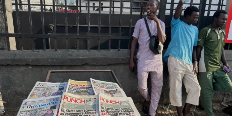 ഭീഷണിയൊഴിയാതെ നൈജർ: 50 വിദ്യാർഥികൾ തിരികെയെത്തി, 253 കുരുന്നുകൾ ഇപ്പോഴും തടവിൽ; ദുഃഖം രേഖപ്പെടുത്തി ലിയോ മാർപാപ്പ 1 schoolchildren-escape-captivity-nigeria