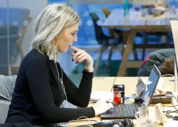 ജോലി തേടുന്നവർക്ക് തിരിച്ചടി! ബ്രിട്ടനിൽ തൊഴിലില്ലായ്മ 5 ശതമാനത്തിലേക്ക്; നാല് വർഷത്തെ ഏറ്റവും ഉയർന്ന നില 1 UK unemployment rate rises