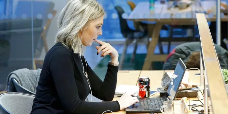 UK unemployment rate rises