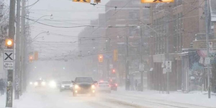 ടൊറന്റോയിൽ ഈ ആഴ്ച മഞ്ഞുവീഴ്ചയ്ക്ക് സാധ്യത; ജാഗ്രത വേണമെന്ന് എൻവയോൺമെന്റ് കാനഡ 1 snow