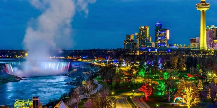 ക്രിസ്തുമസിനെ വരവേറ്റ് നയാഗ്ര: പ്രധാന ആഘോഷങ്ങൾക്ക് നവംബർ 15 മുതൽ തുടക്കം 1 niagra