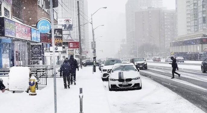 Toronto snow fall