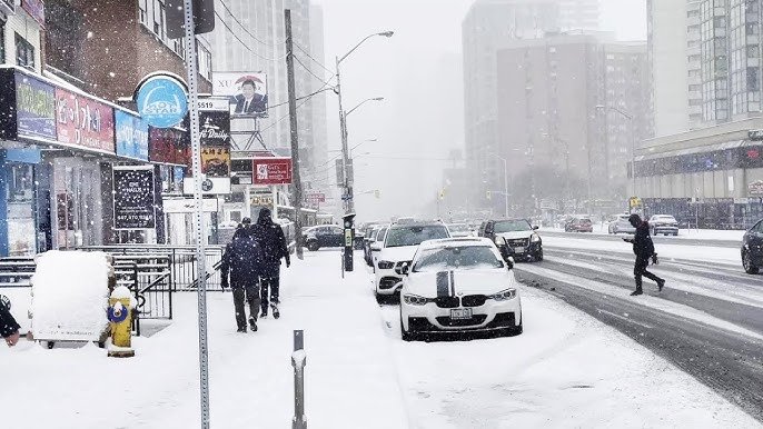 Toronto snow fall