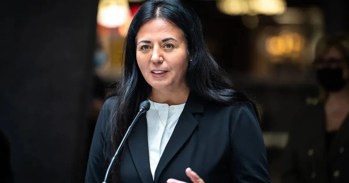 മോൺ‌ട്രിയലിൽ ഭരണമാറ്റം: സോറയ മാർട്ടിനെസ് ഫെറാഡ പുതിയ മേയർ; മാറ്റം ലക്ഷ്യമിട്ട് ഭരണം