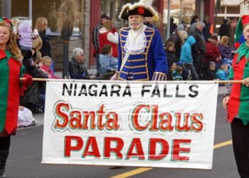 അണിനിരക്കാം, ആഘോഷിക്കാം: നയാഗ്ര ഫാൾസിൽ സാൻ്റാ ക്ലോസ് പരേഡ് നവംബർ 15-ന്