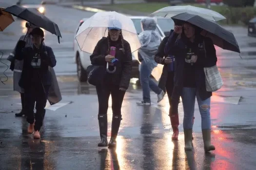 അതീവ ജാഗ്രത! ന്യൂഫൗണ്ട്ലാൻഡ് ആൻഡ് ലാബ്രഡോർ മേഖലകളിൽ കനത്ത മഴയ്ക്കും കാറ്റിനും സാധ്യത 1 അതീവ ജാഗ്രത! ന്യൂഫൗണ്ട്ലാൻഡ് ആൻഡ് ലാബ്രഡോർ മേഖലകളിൽ കനത്ത മഴയ്ക്കും കാറ്റിനും സാധ്യത