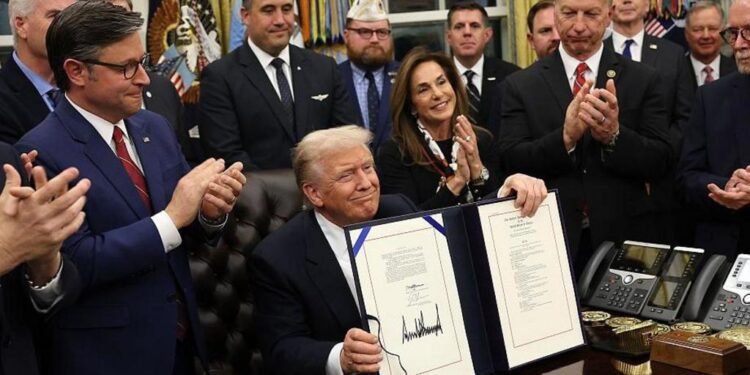 യുഎസ് ഷട്ട്ഡൗൺ അവസാനിച്ചു, ആശങ്ക ഒഴിയുന്നില്ല: ആരോഗ്യ സബ്‌സിഡി തർക്കത്തിൽ മാറ്റമില്ല, ഇതൊരു പൂർണ്ണമായ ഒത്തുതീർപ്പോ?