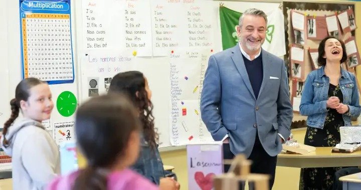 ഒന്റാരിയോ വിദ്യാഭ്യാസ പരിഷ്കരണം: സ്കൂൾ ബോർഡ് മേൽനോട്ടത്തിനായി പുതിയ ‘കുടുംബ പിന്തുണ കേന്ദ്രങ്ങൾ’