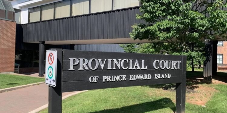 PEI യിൽ സ്നാപ്ചാറ്റ് വഴി കൗമാരക്കാരിക്ക് നേരെ ലൈംഗിക ചൂഷണം: പ്രതിക്ക് 4 വർഷം തടവ് 1 PEI യിൽ സ്നാപ്ചാറ്റ് വഴി കൗമാരക്കാരിക്ക് നേരെ ലൈംഗിക ചൂഷണം: പ്രതിക്ക് 4 വർഷം തടവ്